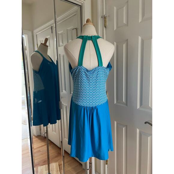 Wilson Athletic Tennis Dress - Picture 3 of 14